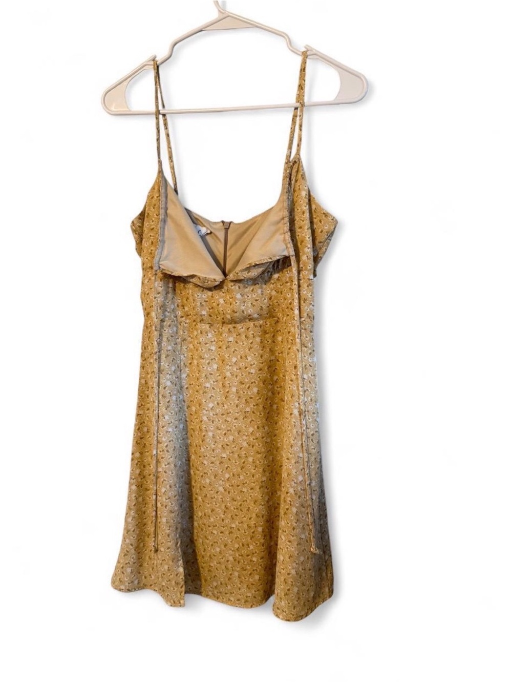 Sadie & Sage Mustard Floral Midi Dress - Picture 2 of 5
